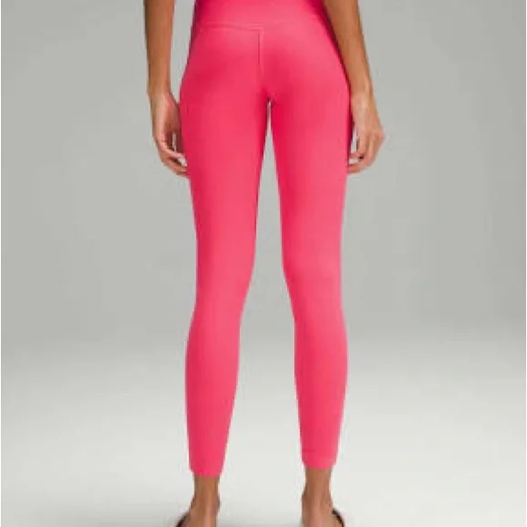 NWT Lululemon 28” Align leggings in size 6 Lip Gloss - Picture 2 of 6